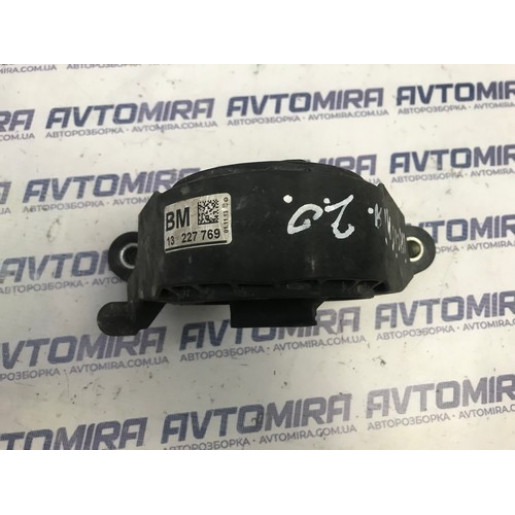 Подушка двигуна передня Opel Insignia 2008-2013 2.0 SIDI Turbo 13227769